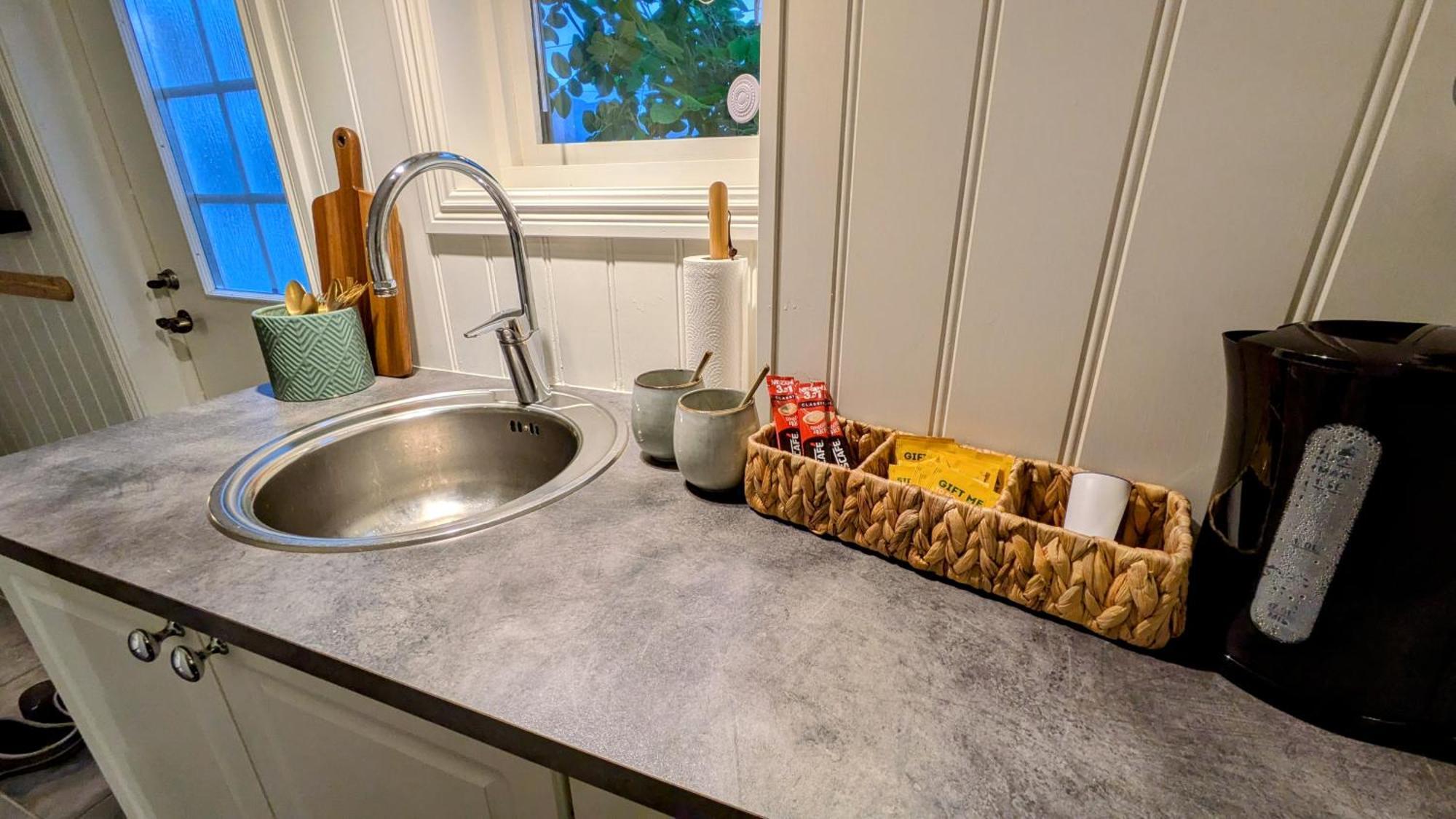 Exclusive And Cosy! Sea And Mountian View - Superfast Wifi, Washer And More Included Sortland Exterior foto