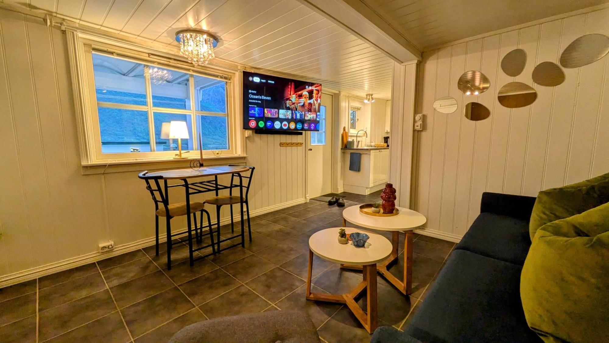 Exclusive And Cosy! Sea And Mountian View - Superfast Wifi, Washer And More Included Sortland Exterior foto